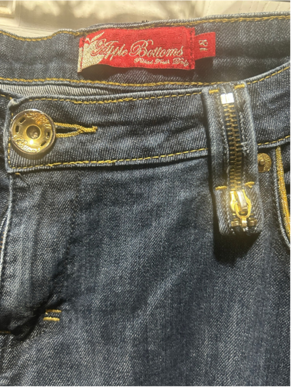 Women's Apple Bottoms Jeans Size 18 Blue Gold Accent Denim